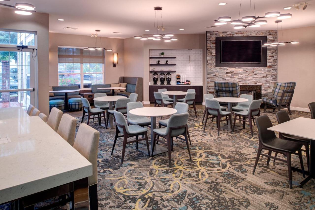 Northeast/fort Jackson Area Hotel 3*